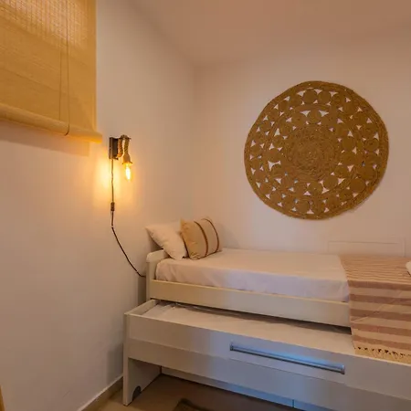 At 30m, Great Terrace, Office & Fibre Apartment Tarifa