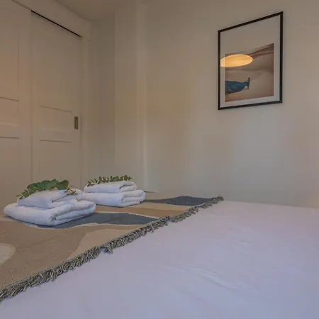 At 30m, Great Terrace, Office & Fibre * Tarifa