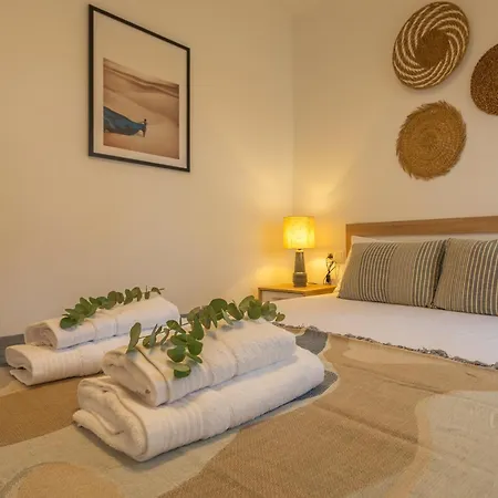 At 30m, Great Terrace, Office & Fibre * Tarifa
